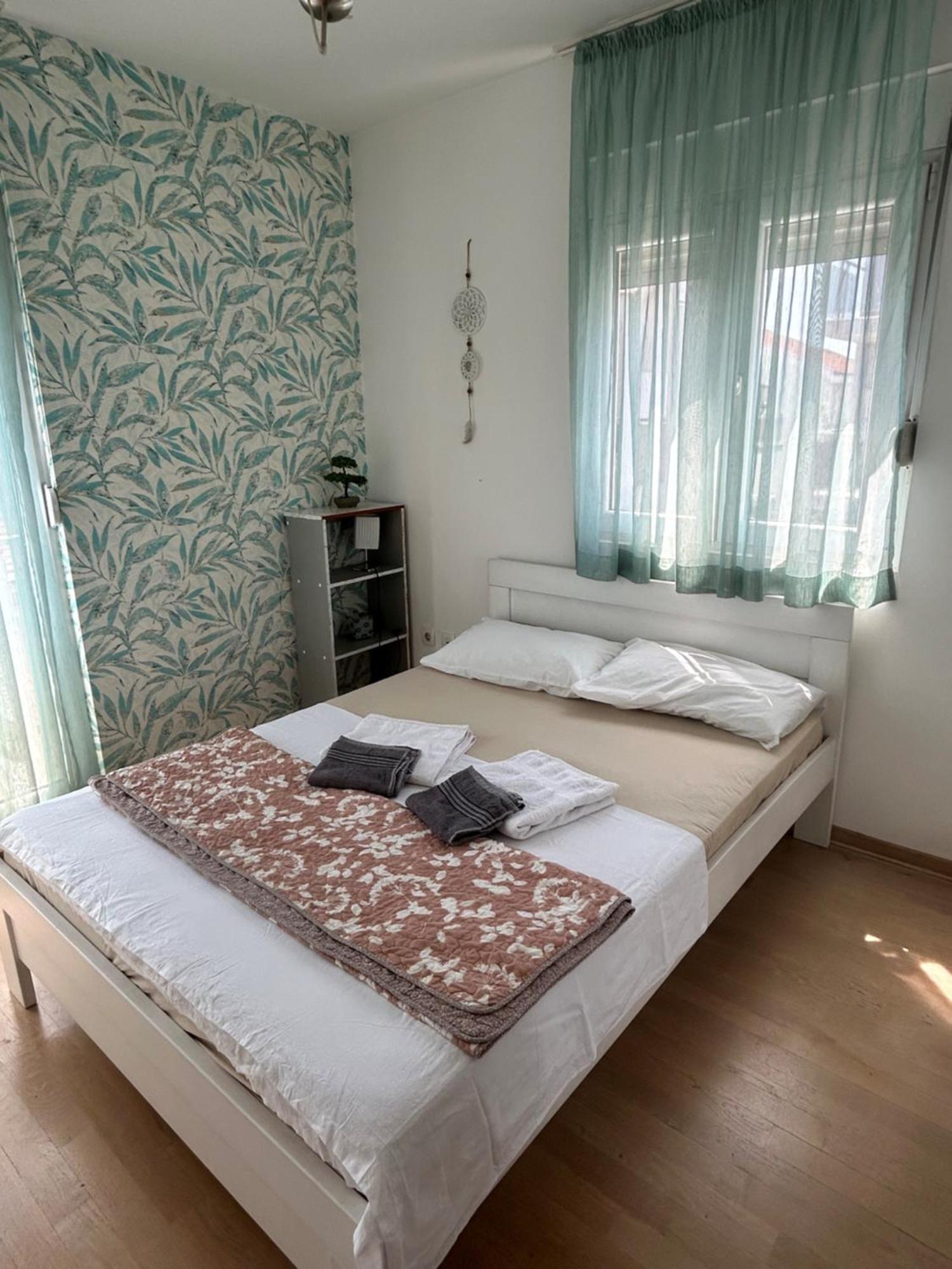 Ana'S 2 Bedrooms Lovely Flat Podgorica Exterior photo
