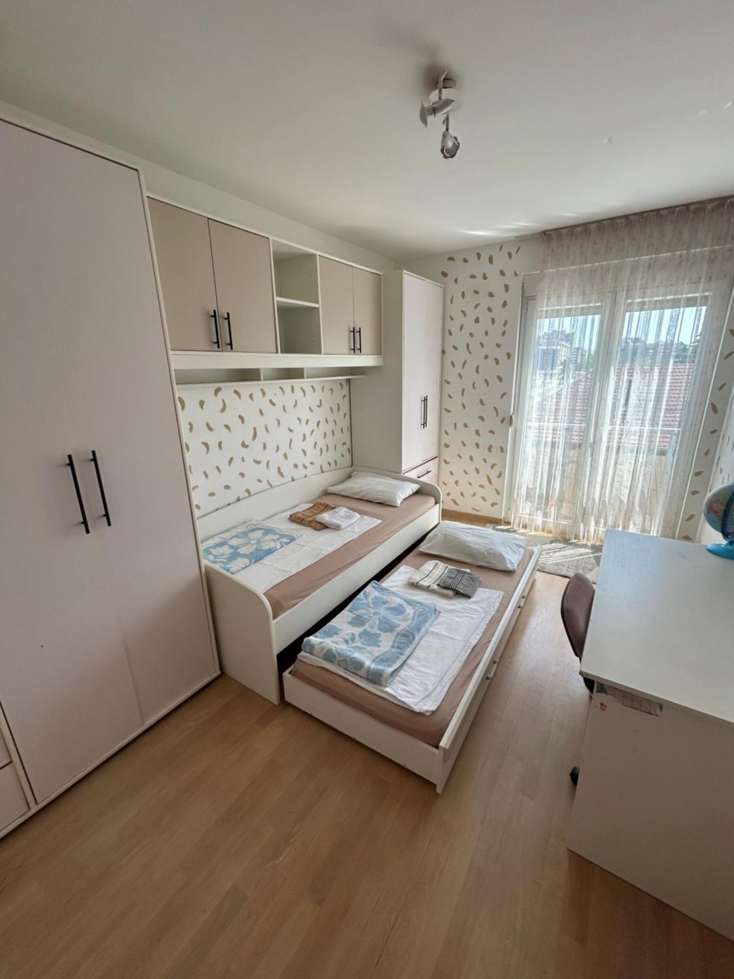 Ana'S 2 Bedrooms Lovely Flat Podgorica Exterior photo