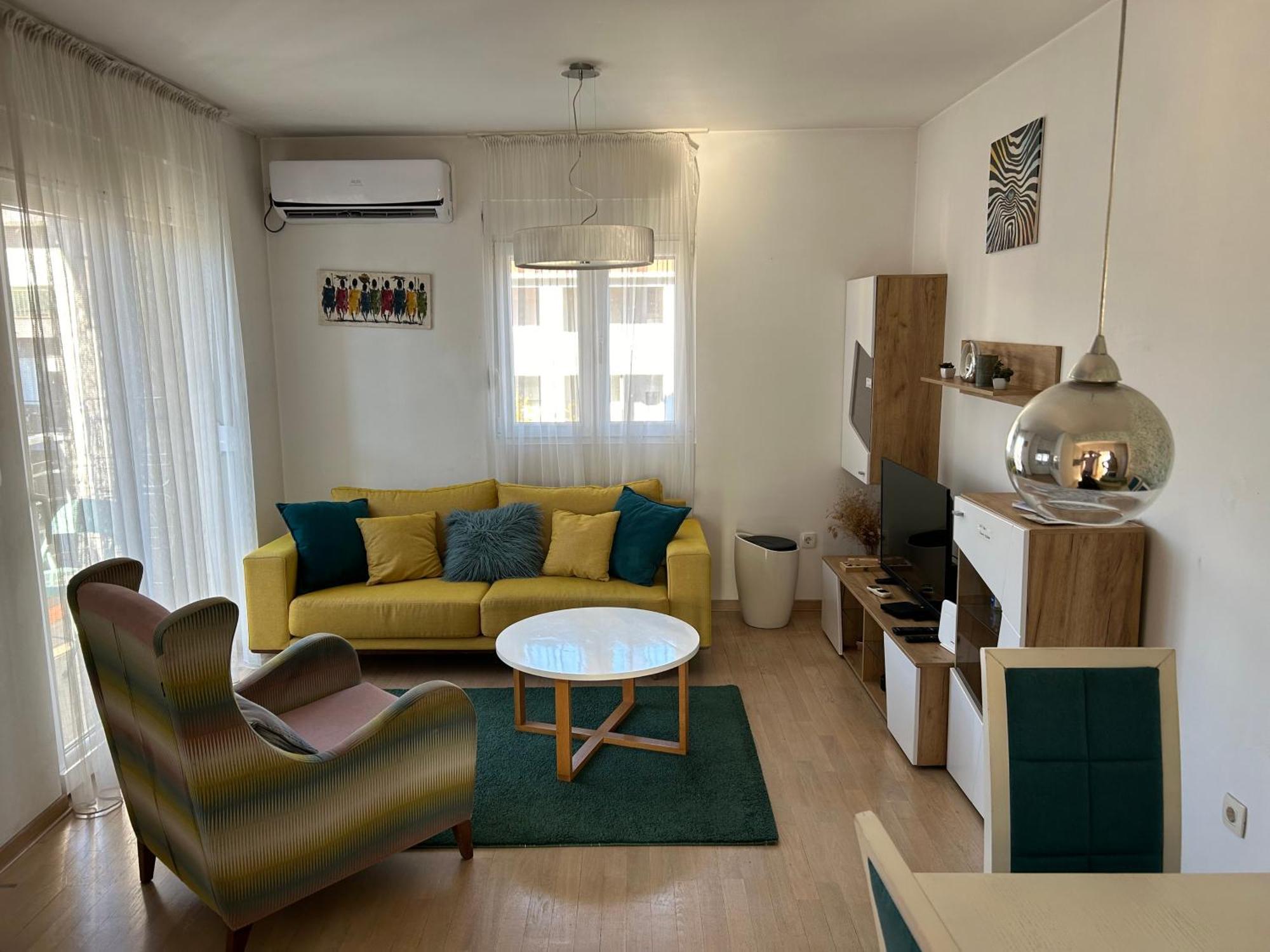 Ana'S 2 Bedrooms Lovely Flat Podgorica Exterior photo